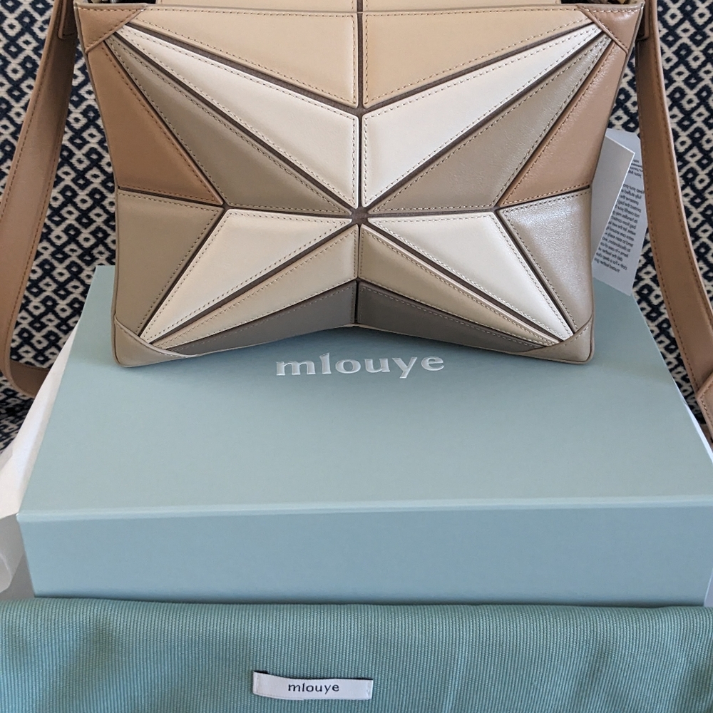 Mlouye Atlas Milky Crossbody Italian Leather Bag